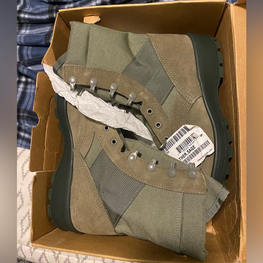 Thorogood boots size 9.5